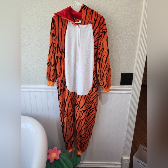 Iheartraves Tiger Onsies with Hoodie Unisex Size Small - Picture 7 of 7